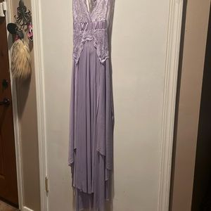 Lovely lilac negligee! Size small. Very pretty.